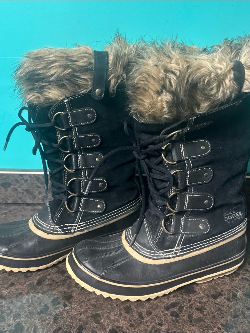 Sorel Women's Black Fur-Trim Lace-Up Winter Boots